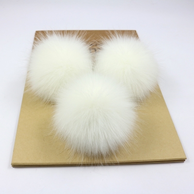 5" Jumbo Pom Pom w/snap WHITE