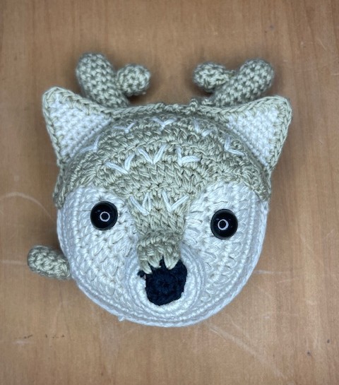 Crocheted DEER Tape 10128
