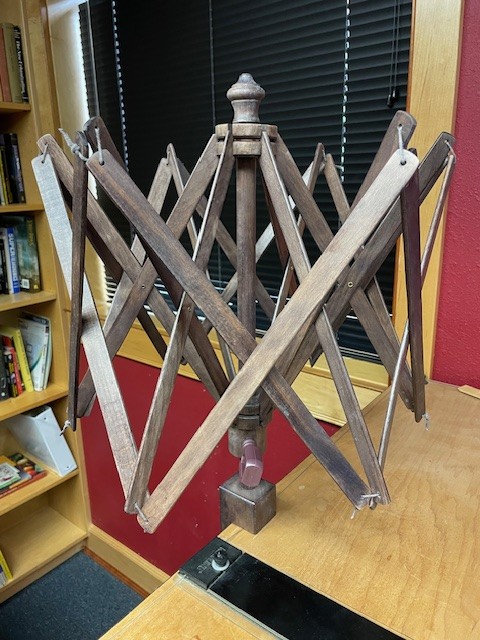 Friendly Products Swift - Small Stained