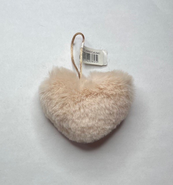 Pompom Heart 41 Ivory